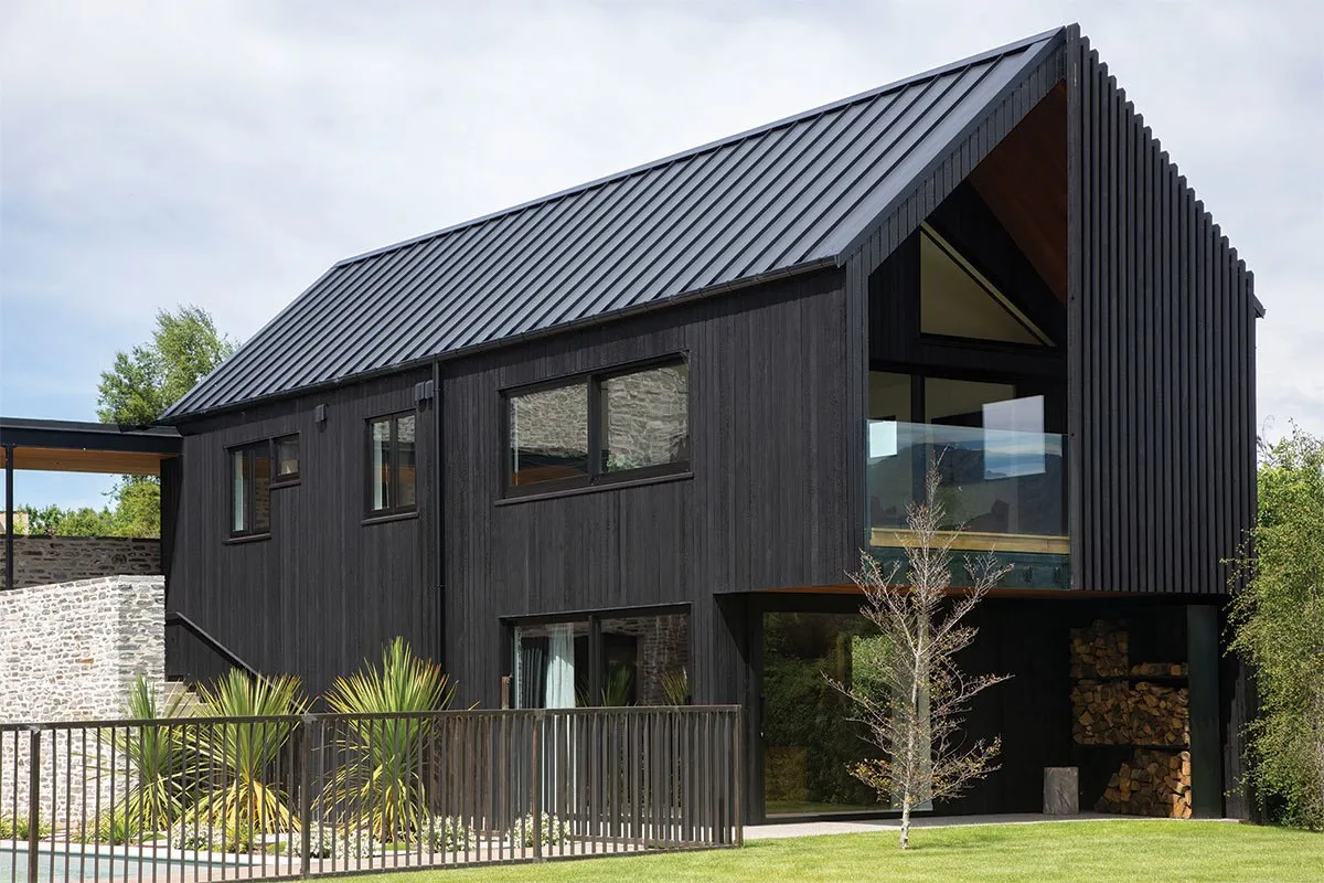 Vulcan-Charred-Extension-Vulcan-Charred-Cladding-Abodo-Wood-2