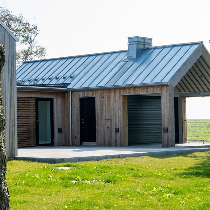 fisher-coating-imbue-flatsawn-cladding-sommerhus-sydjylland-house-4